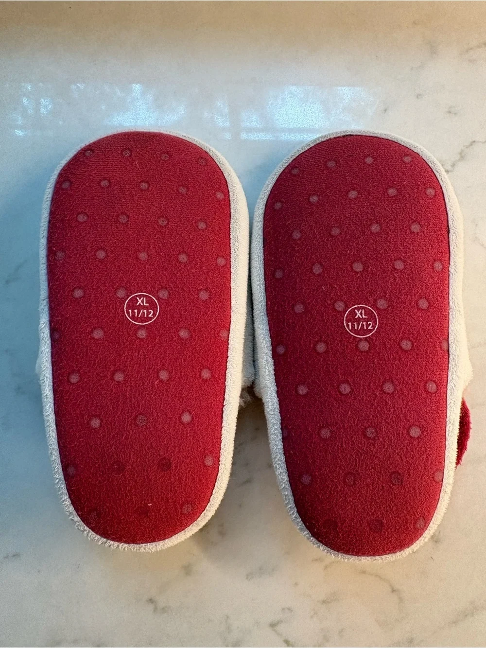 Cat & Jack Cream Floral Embroidered Girls' Slippers with Red Trim